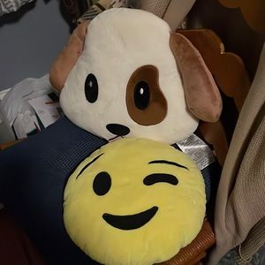 Set of 2 cute pillows, winking emoji is 11” long and dog is 14” at bottom, EUC
